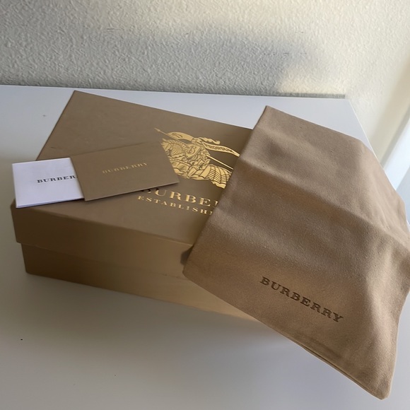 Burberry Espadrilles - Picture 4 of 4
